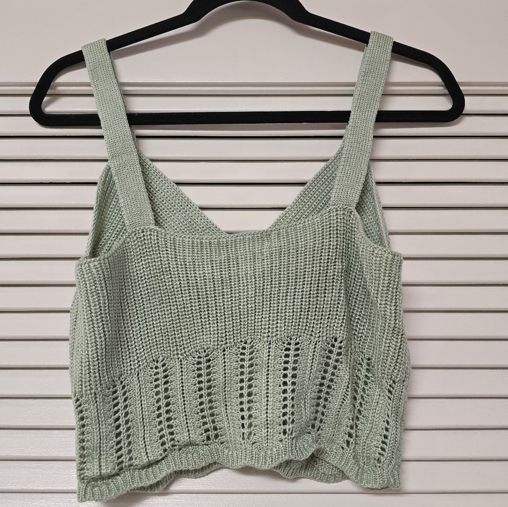 Jolie & Joy by FCT With Love - Green Bohemian Crochet Sleeveless Crop Top - Picture 3 of 4